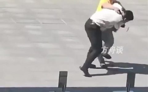 【荆楚锋评】外卖小哥遭公园暴力驱赶 如何在秩序与需求间寻找和谐之道？