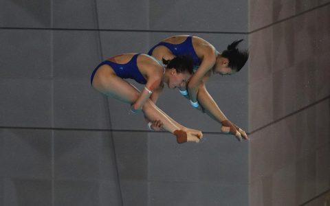 陈芋汐掌敏洁亮相全国跳水冠军赛，强势夺得双人十米台金牌