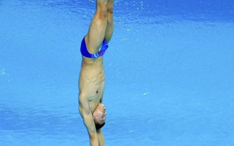 全国跳水冠军赛上演混双3米板大战，湖北队张磊李思佳摘银