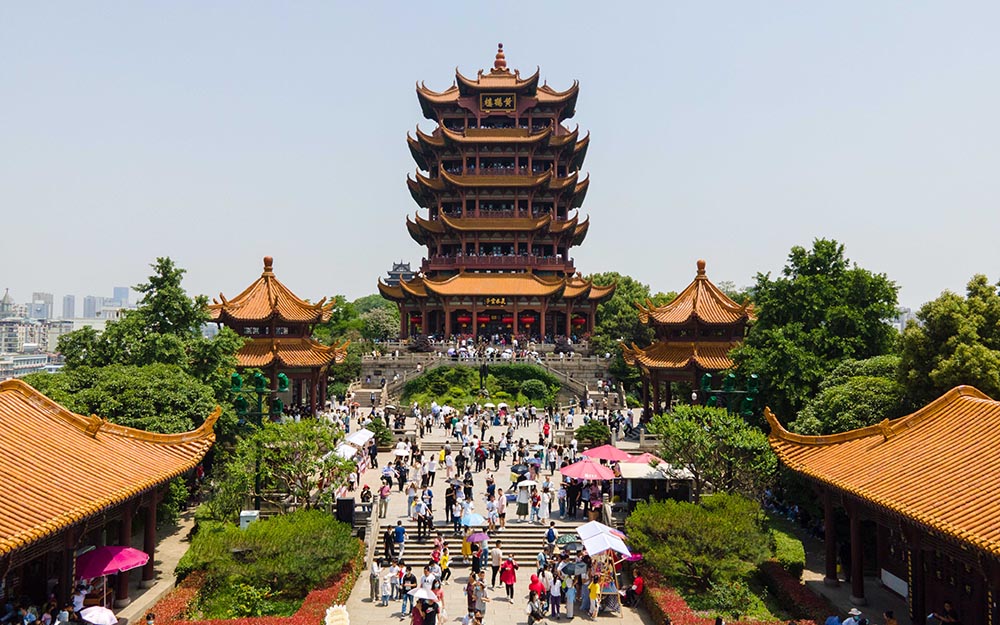 黄鹤楼游人如织