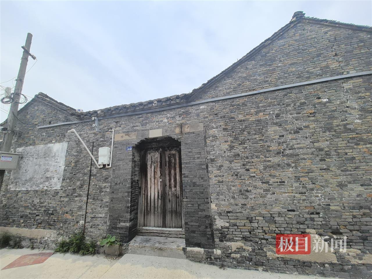 探访618元起拍的扬州清代合院：邻居称多年前院里住着一名近百岁老太，老人离世后房子荒废