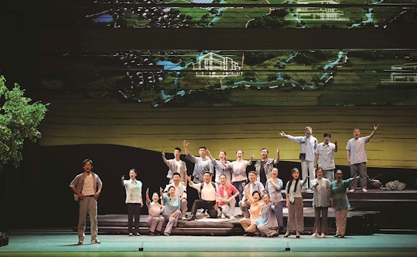 万里清波润北国 十年碧水鉴丹心