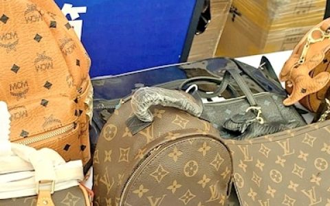 重量超过110吨  货值超过500万元 一批假烟假酒等被销毁