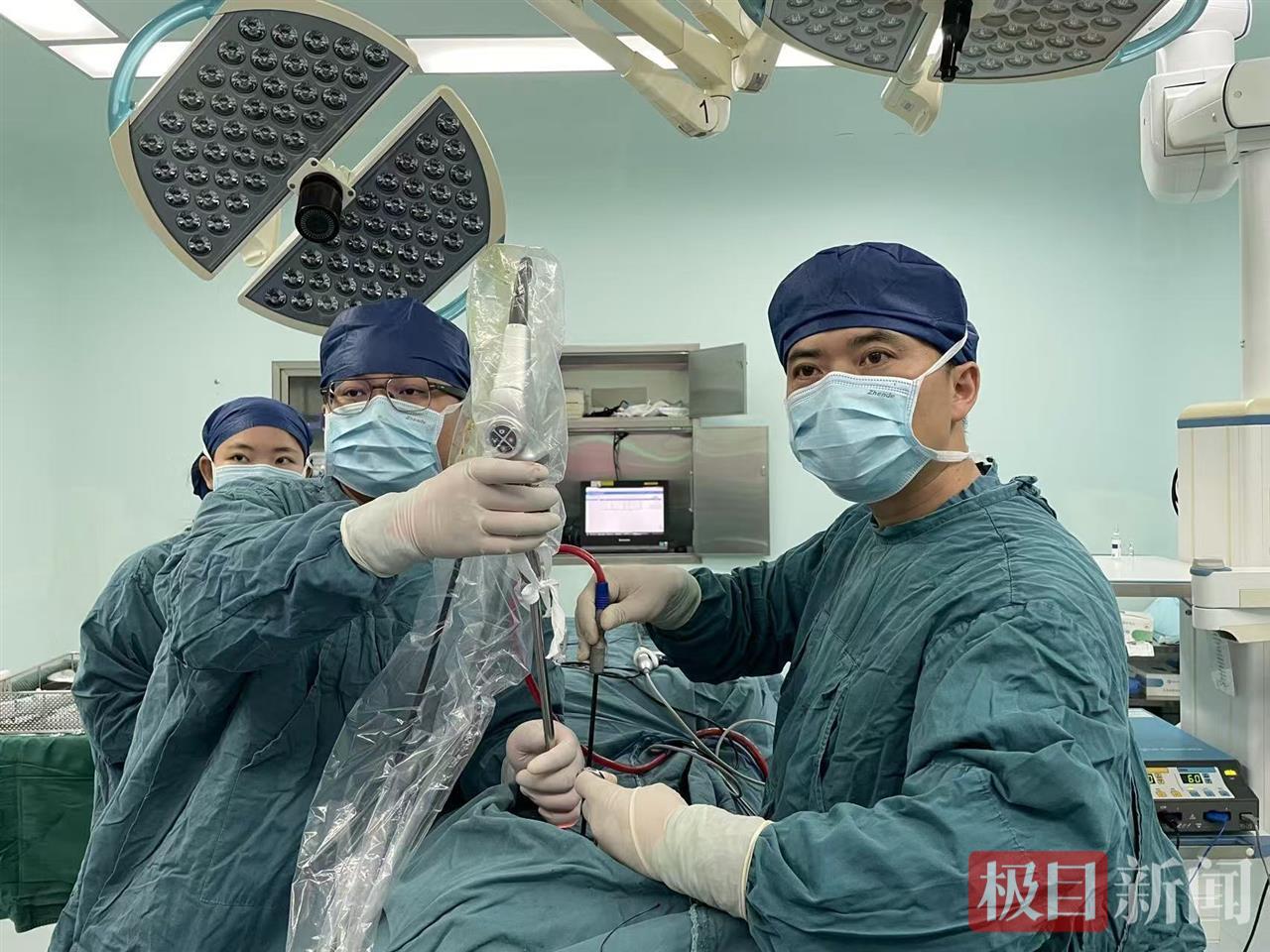 “三好男人”患肺腺癌，术后无痕！医生提醒：这类肺癌不吸烟也易得