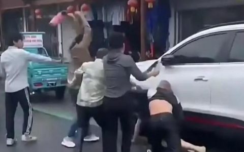 游客在桃花潭因停车纠纷被围殴？当地文旅局道歉，商户：涉事土菜馆已关门