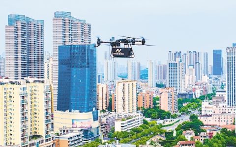 鲜花和龙虾从天降 汉商低空港启动运营