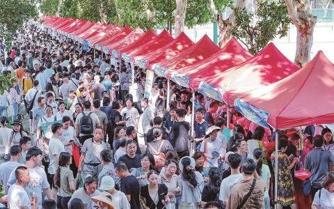 找准位次冲稳保  志愿排序有讲究 高招志愿填报  牢记八大技巧