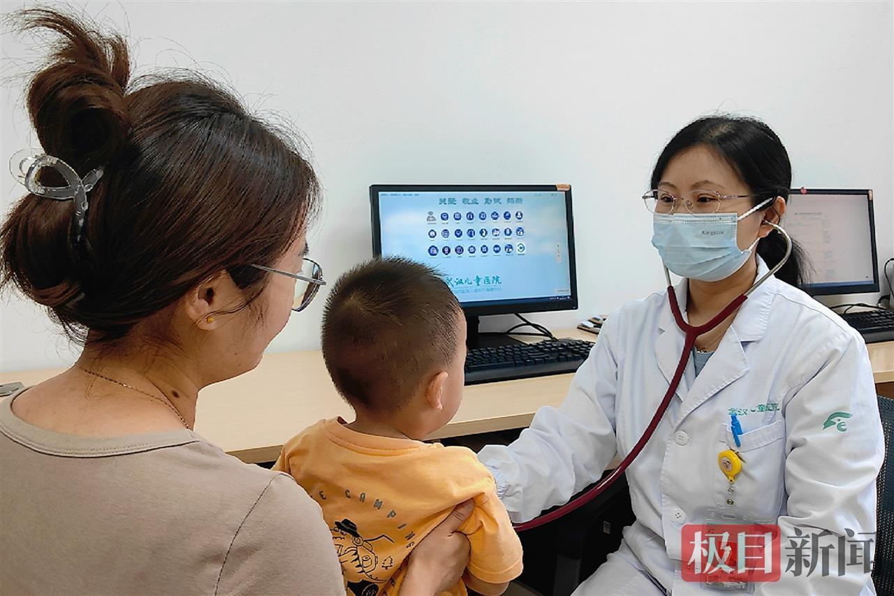 复方感冒药、退热药一起喂，3岁男童吃出肝损伤