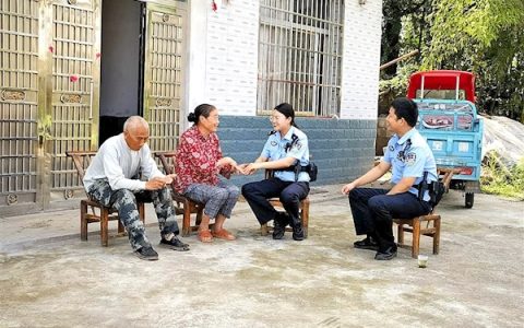 警民连心鱼水情深