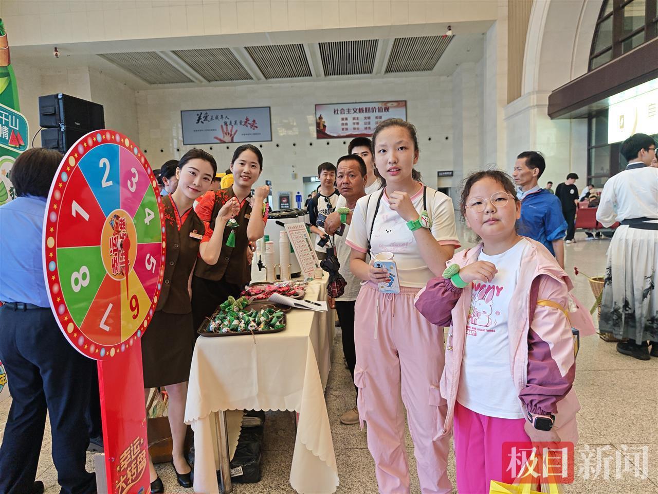 端午节遇上儿童节，高铁上的娃娃旅客明显增多