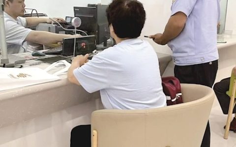 外地老人陷骗局千里赴鄂取现 受骗子远程操控刻意规避公共交通  银行拦截19万元涉诈资金