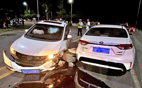 被醉驾司机顶在引擎盖上冲行600米 武汉交警蒋仲超查处酒驾时受重伤