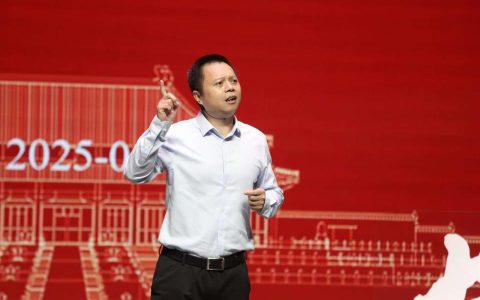 从“屋脊神兽”讲到“大内密探灵灵狗”，长江讲坛故宫文化讲座人气爆棚！