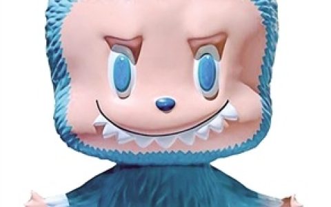 初代LABUBU拍得108万专家称炒作的成分居多