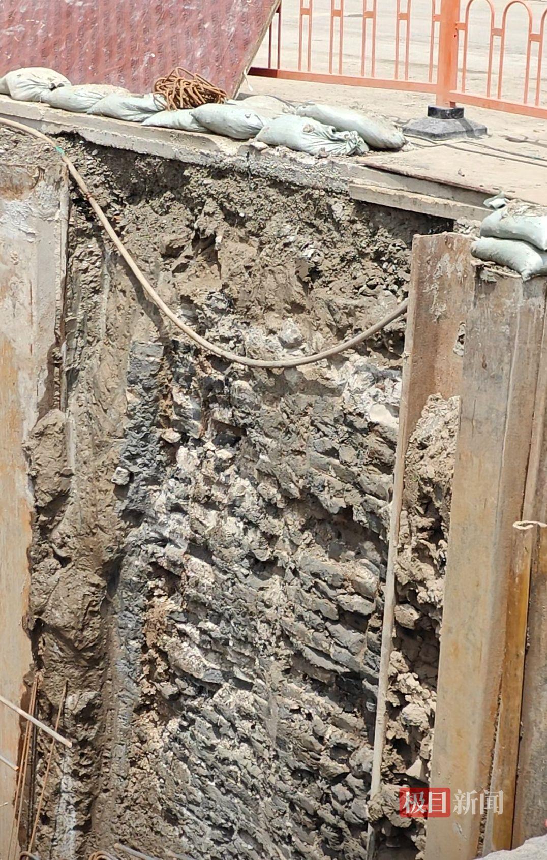 太原一管网施工现场发现古城墙遗址，文物部门：为太原府阜城门瓮城，专家正在编写保护方案