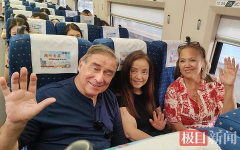 飞虎队华裔战斗机飞行员后人到访湖北，期待与中国人成为一生的朋友