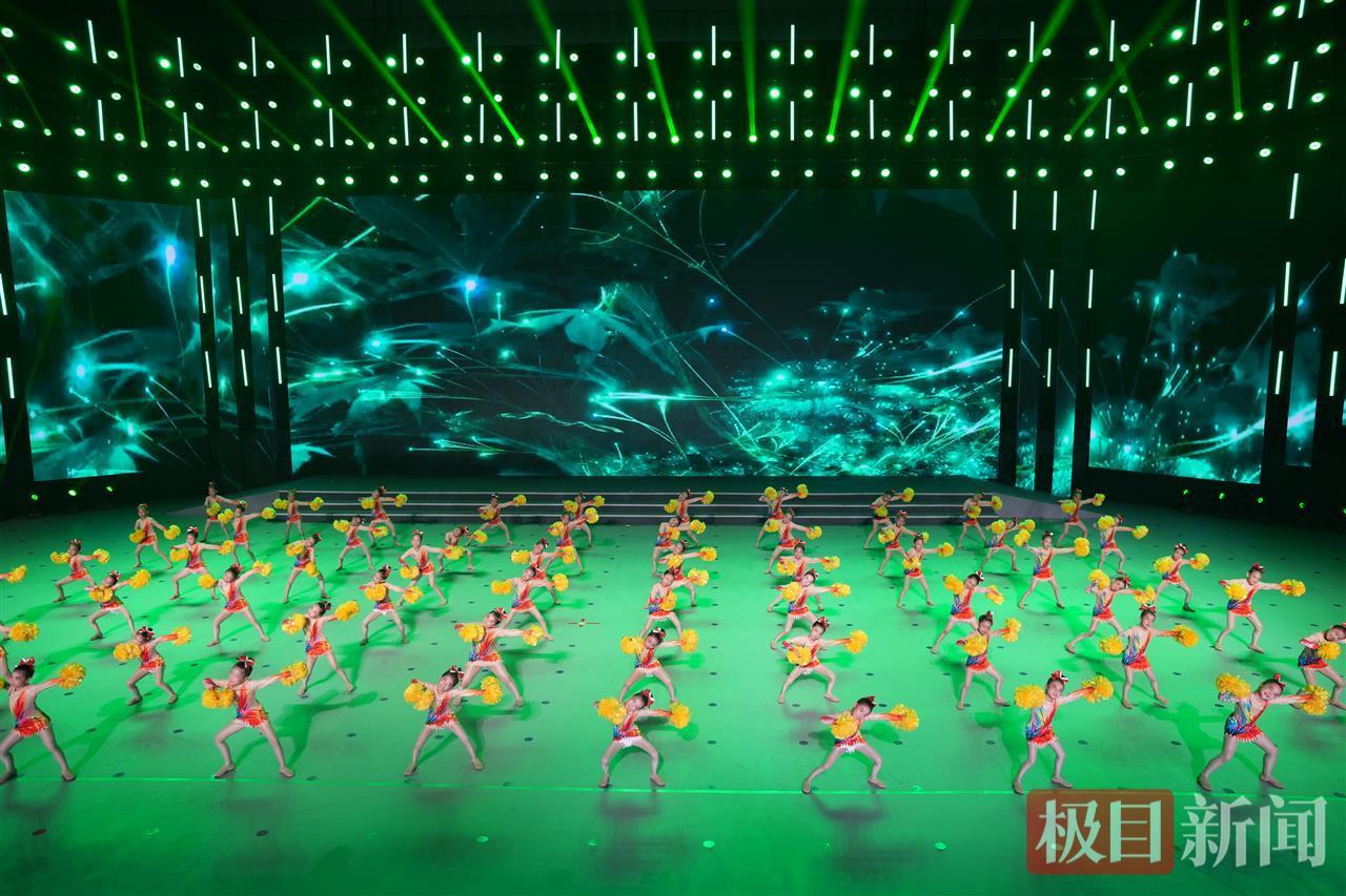 湖北省首届青少年运动会在黄石开幕，4500余名运动员参赛