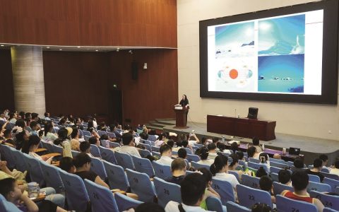 极地、气候与人类未来的对话 南极科考专家 带领小读者们“极限破冰”