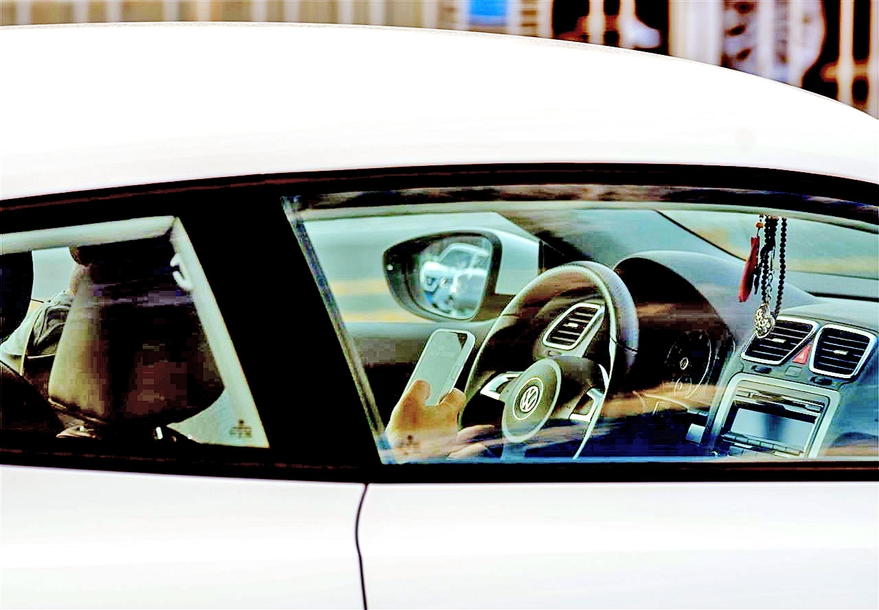 风景太美丽司机易分神  墨水湖大桥上频发交通事故引担忧