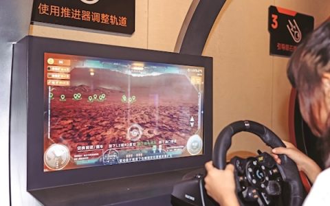 硬科幻行星科学体验展点燃航天梦 《流浪地球2》团队带你穿越火星