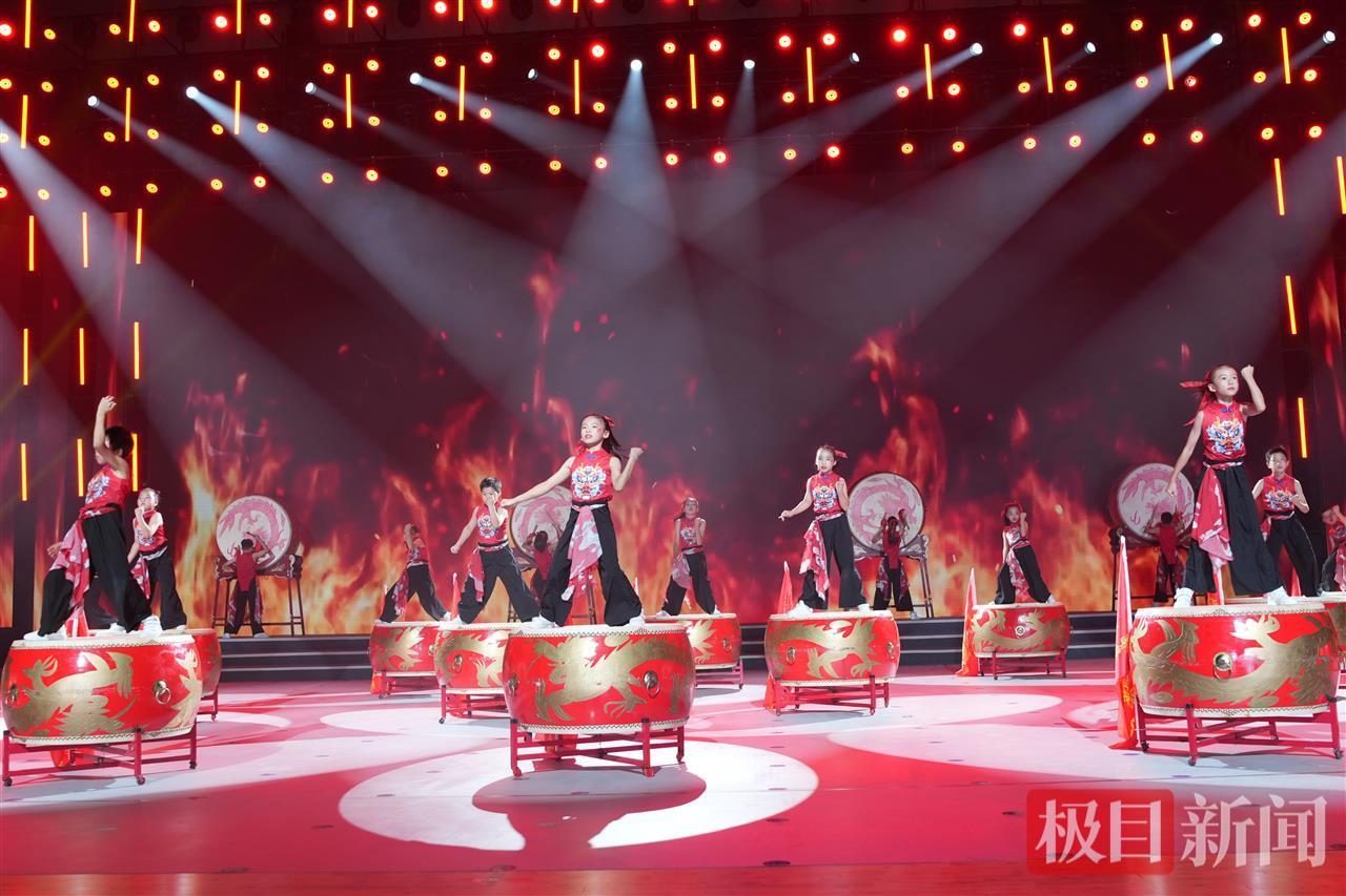 湖北省首届青少年运动会在黄石开幕，4500余名运动员参赛