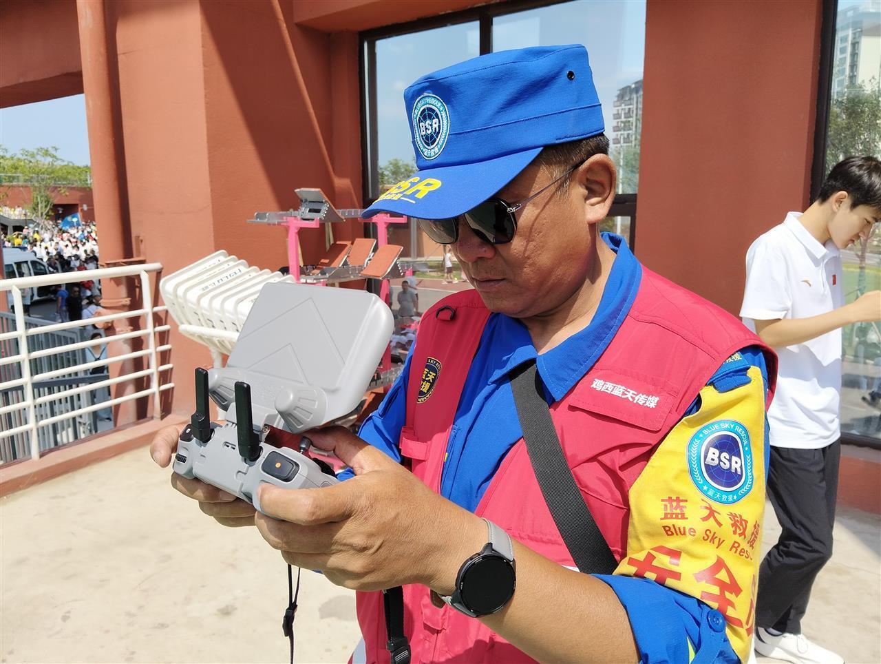 黑龙江鸡西一55岁蓝天救援队员猝然离世，队长：出事时他正在山上参与搜救