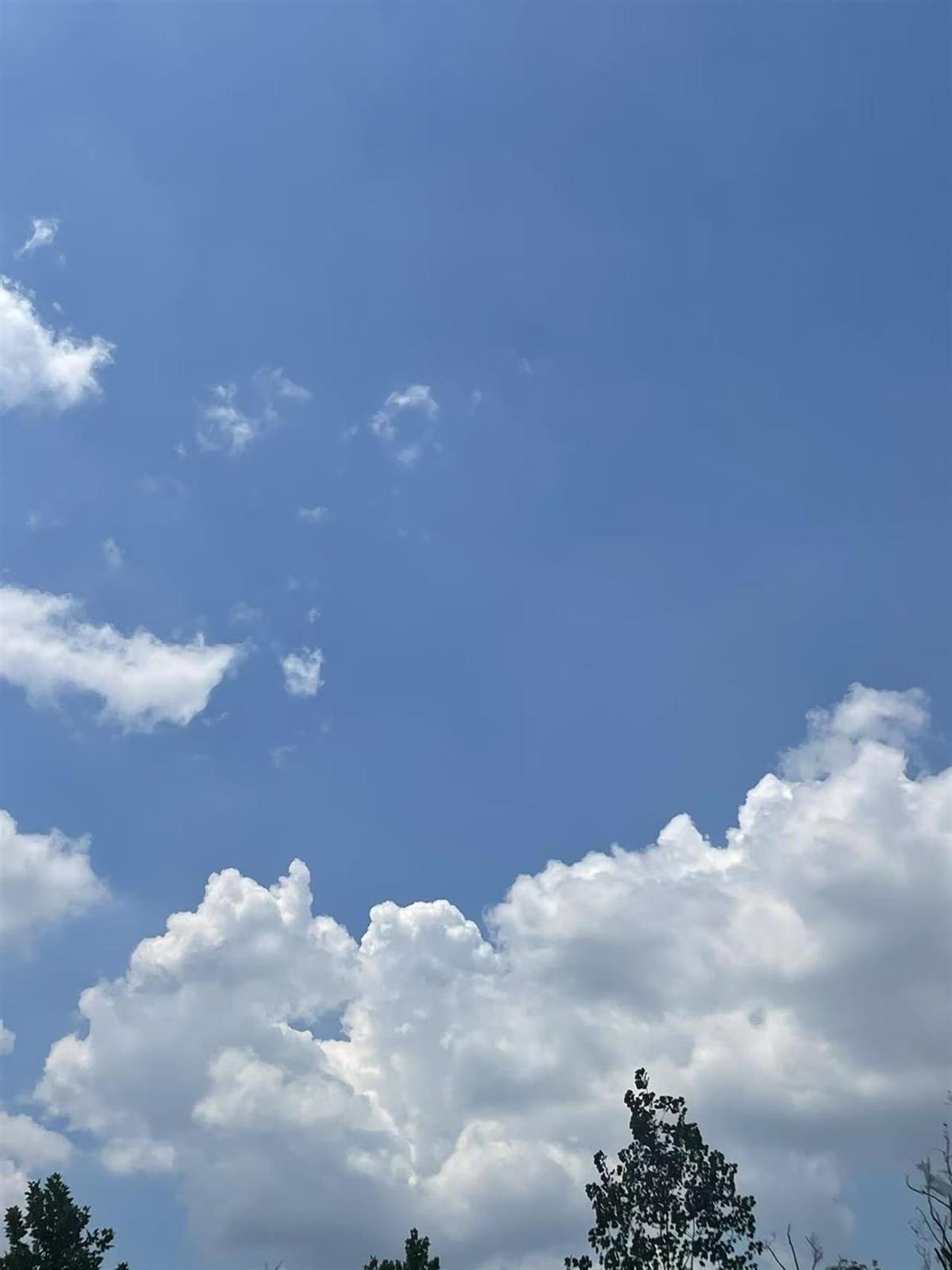 湖北人度过65年来最热七月！40℃+，8月火辣“辣得跳”，空调扛得住？