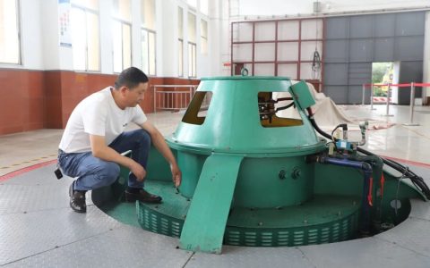 闻汛而动 24小时值守奋战排涝一线