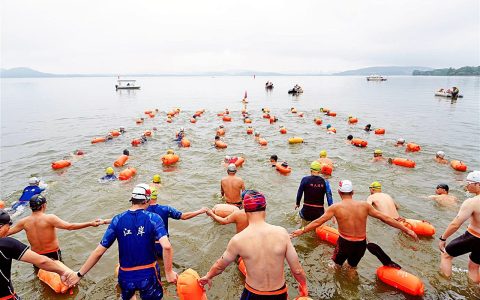 第50届武汉渡江节今日开幕 男女子组冠军将各获5万元奖励