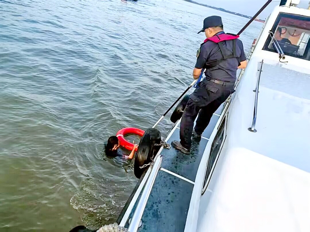 自称在汉口江滩落水随江水沉浮近100公里 六旬婆婆漂了5小时在鄂州获救