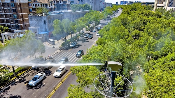 光谷民族大道上新“降暑神器”