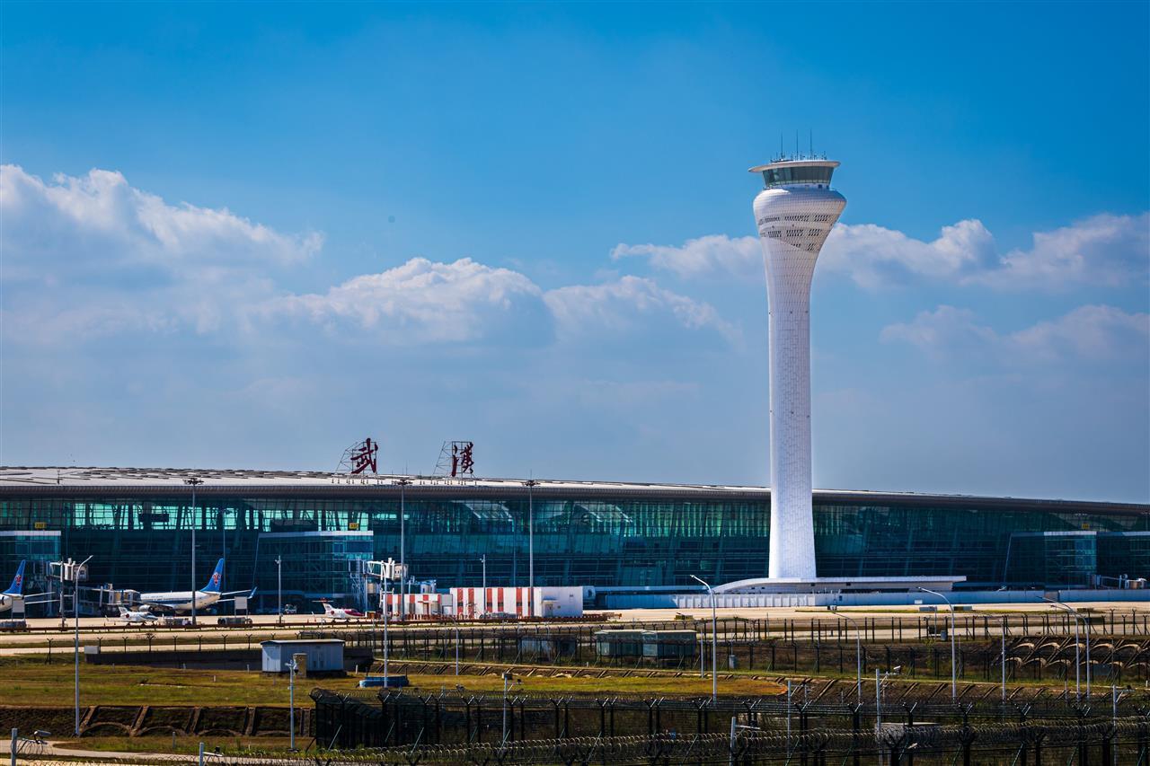 武汉机场全面迈入“30分钟截载”新时代