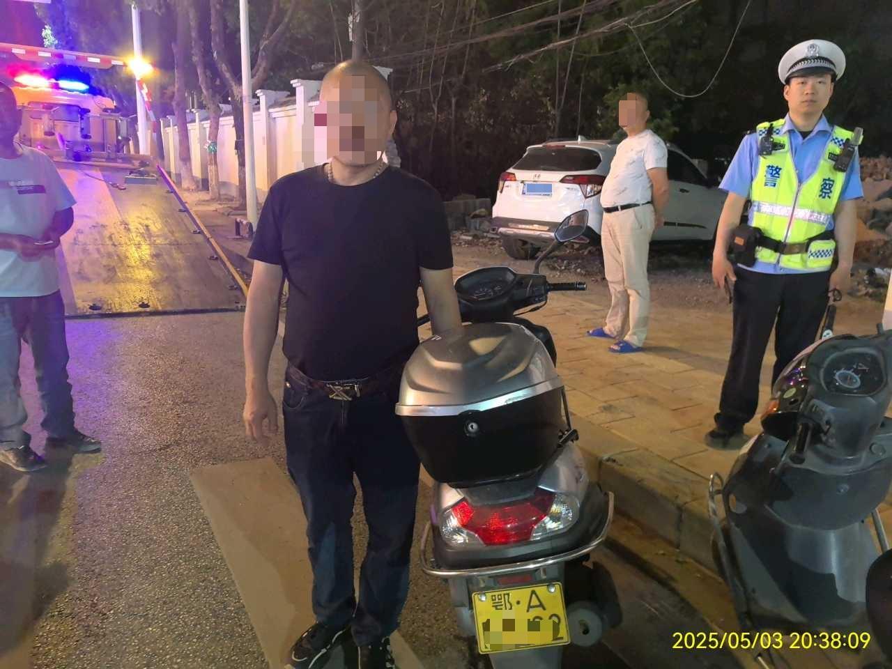 太囧了！酒司机遇到检查时花样百出，武汉交警最新曝光