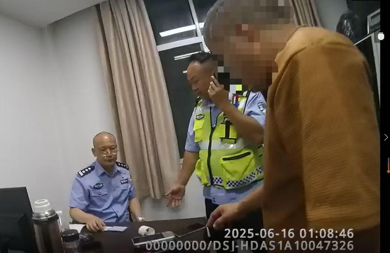 太囧了！酒司机遇到检查时花样百出，武汉交警最新曝光