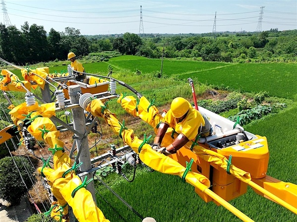 武汉电网最大负荷两次刷新历史纪录 持续高温，稳稳的凉风从哪里来？