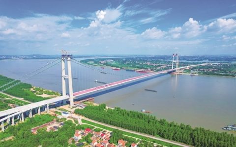 双柳长江大桥 实现精准合龙 建成通车后 鄂州到武汉新洲只需5分钟