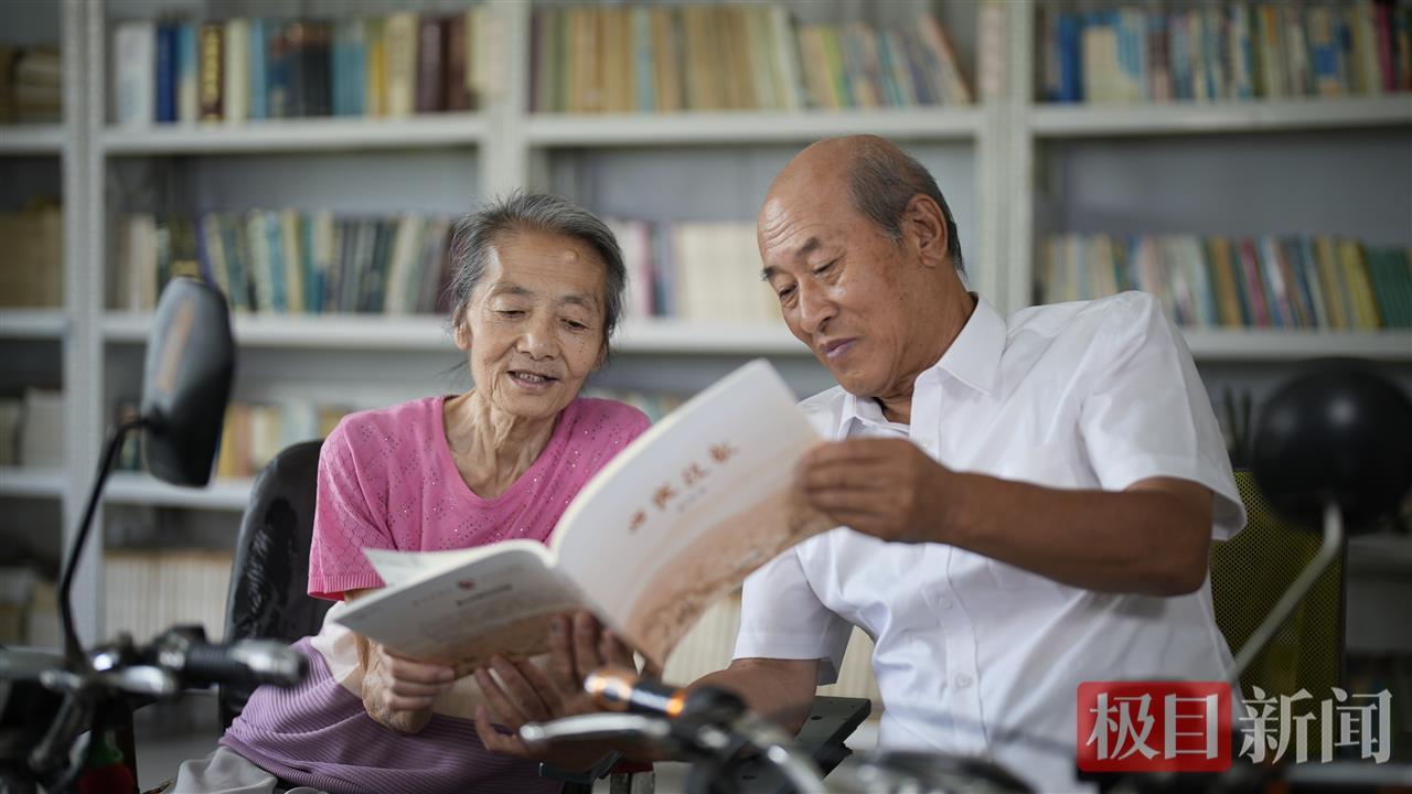 唐山大地震49周年之际，被砸截瘫的“轮椅诗人”递交入党申请书