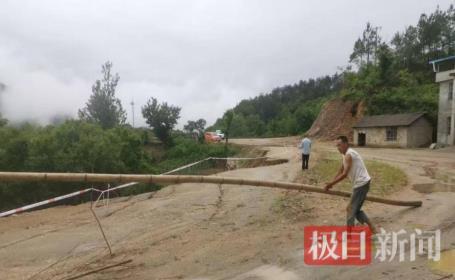 洪水已到脚脖子，3人紧急撤离！湖北4起成功避险案例被应急部通报表扬