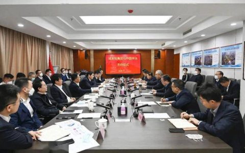 市城发投集团党委书记、董事长肖代兵——着力打造省内一流城市综合运营商