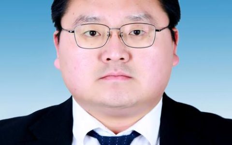 三伏潭镇党委书记肖刚强——勇挑重担择高立 向上而行有作为