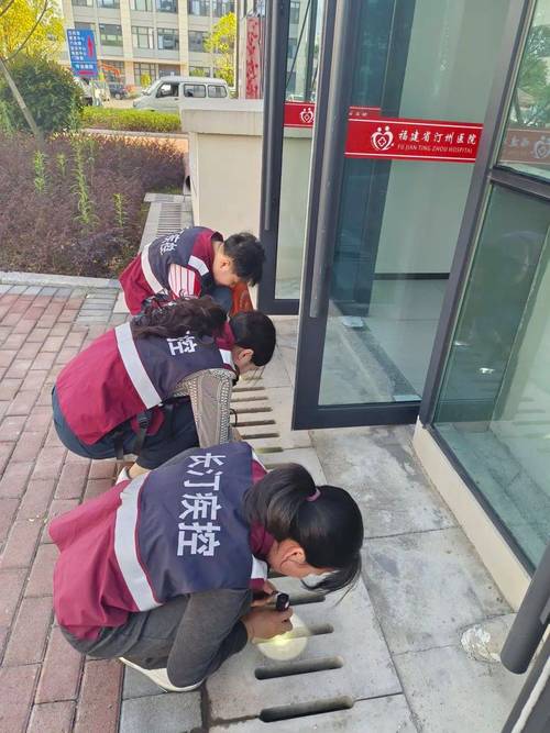 龙华山街道织密防蚊网 守护居民健康