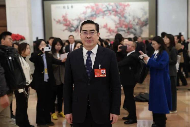 孙道军主持研究推进全市政法队伍突出问题集中教育整治工作