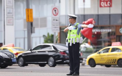 “警营开放日”现场    交警帅气亮相现场超燃
