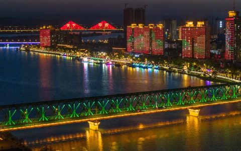 沿江大道汉江奥运公园夜景灯火璀璨