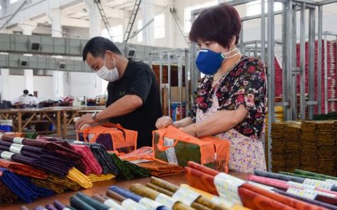 湖北熙慕琳服饰有限公司产品远销国外