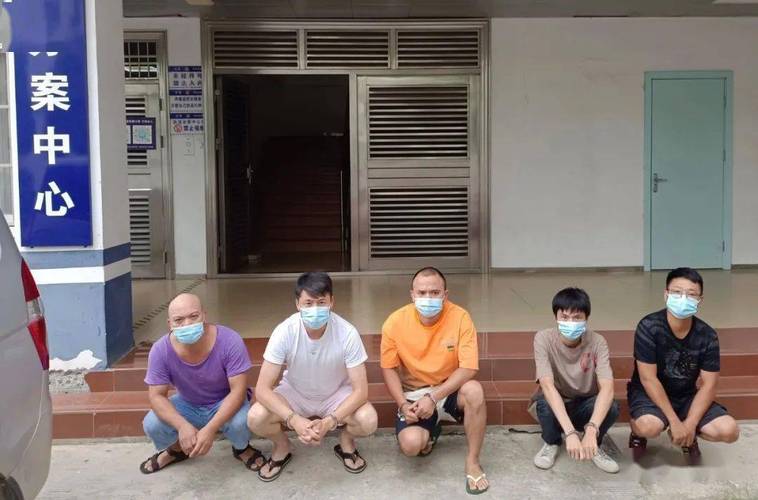 代收钱款，兼职话务 我市警方抓获两名涉两卡违法人员