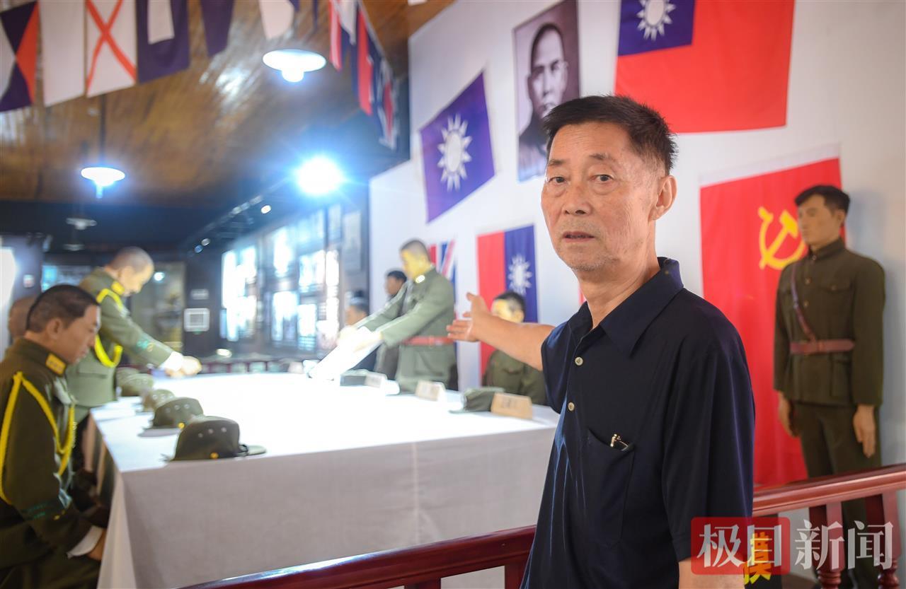 忠孝难两全！母亲去世未能回家，孙蔚如戴着黑孝布接受日军投降