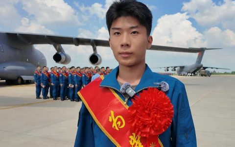 乘坐运-20赴空军航空大学报到的飞行学员刘舒迪：我最想驾驶的机型为歼-20