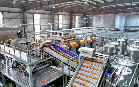 丹江口把“水经济”玩出了花 1小时产出桔汁1.8万瓶