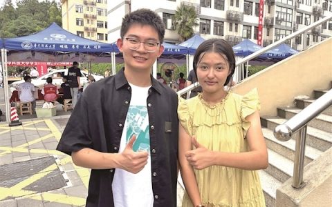 跨越4000公里 “师生”变“同学” 支教师生时隔一年在汉再聚首